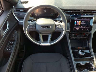 2025 Jeep Grand Cherokee Laredo X