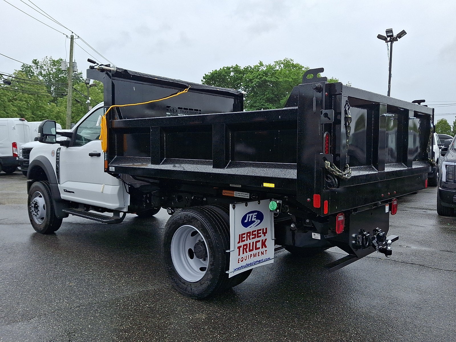 2026 Ford F-600SD XL