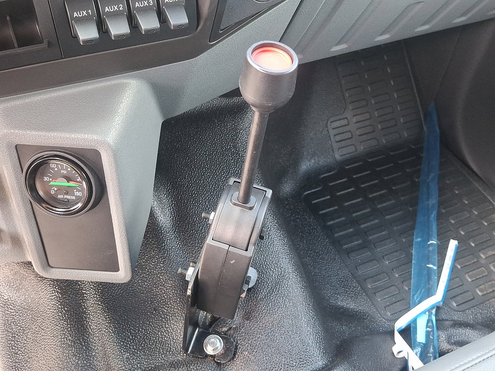 2025 Ford F-750SD Base