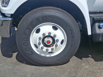 2025 Ford F-750SD Base