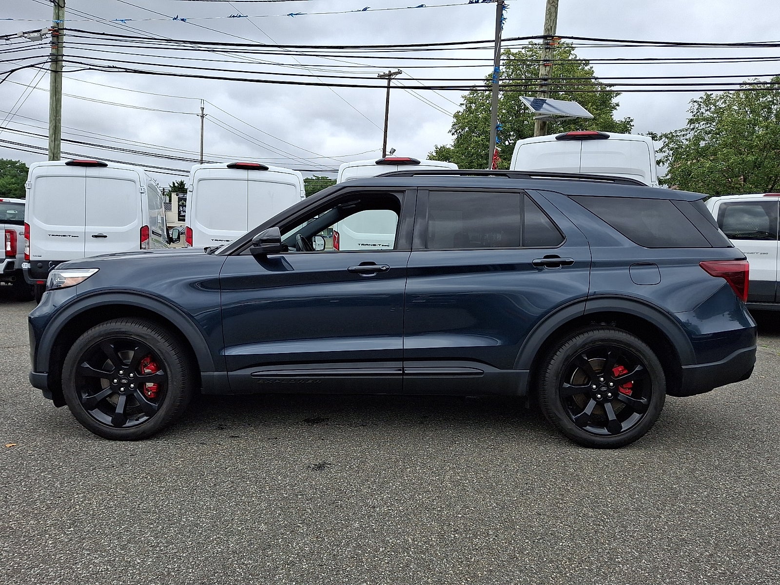 2022 Ford Explorer ST