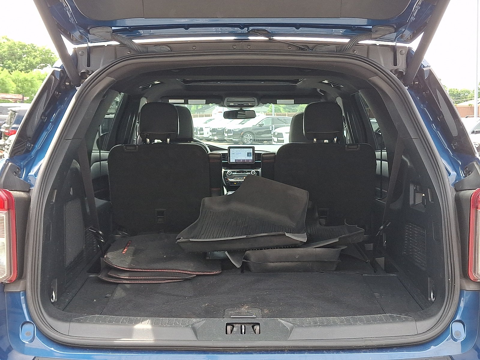 2023 Ford Explorer ST-Line
