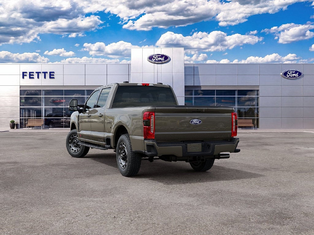 2027 Ford F-350SD XLT