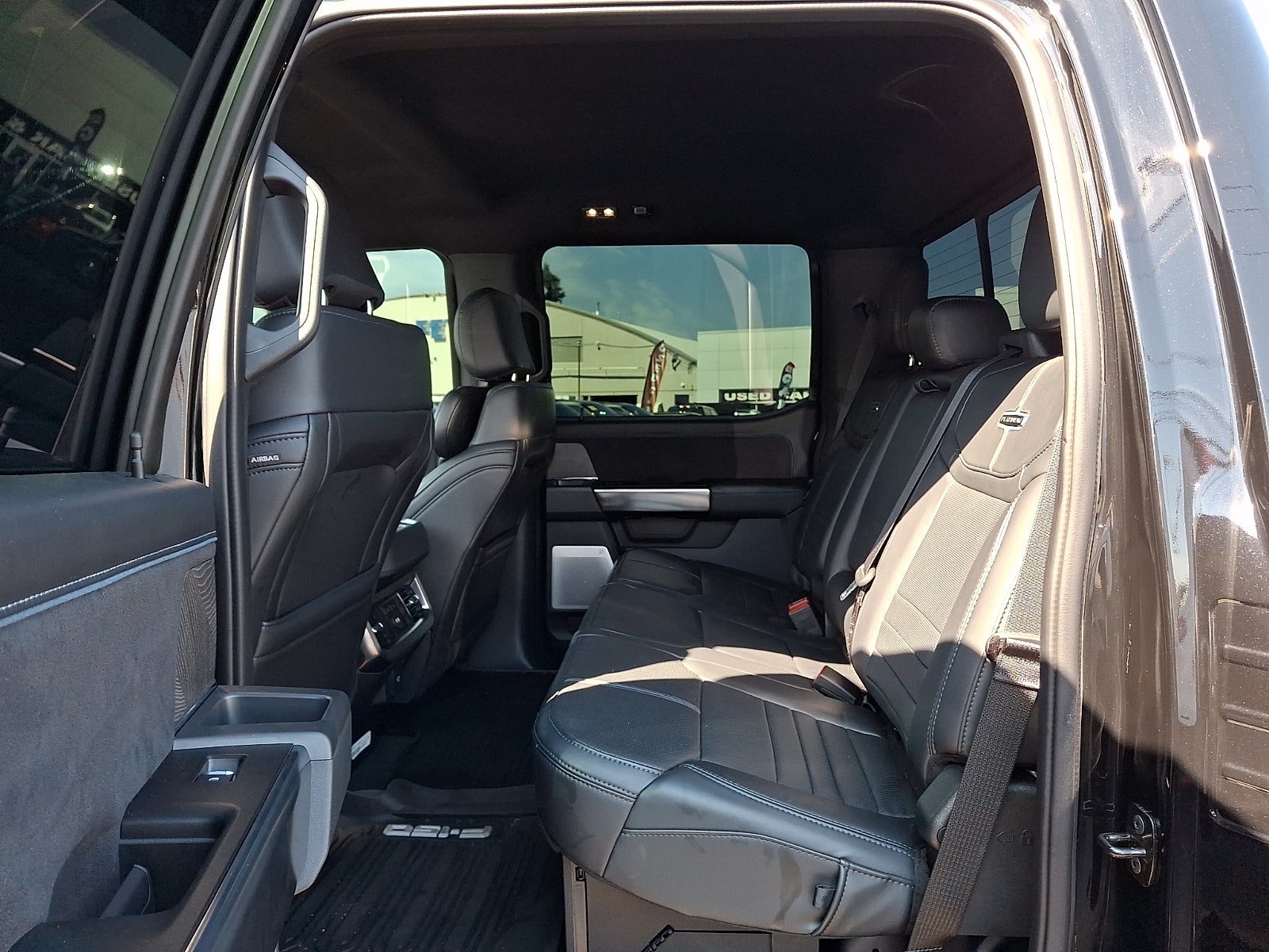 2025 Ford F-350SD Platinum
