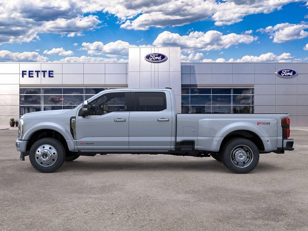 2026 Ford F-450SD Platinum DRW