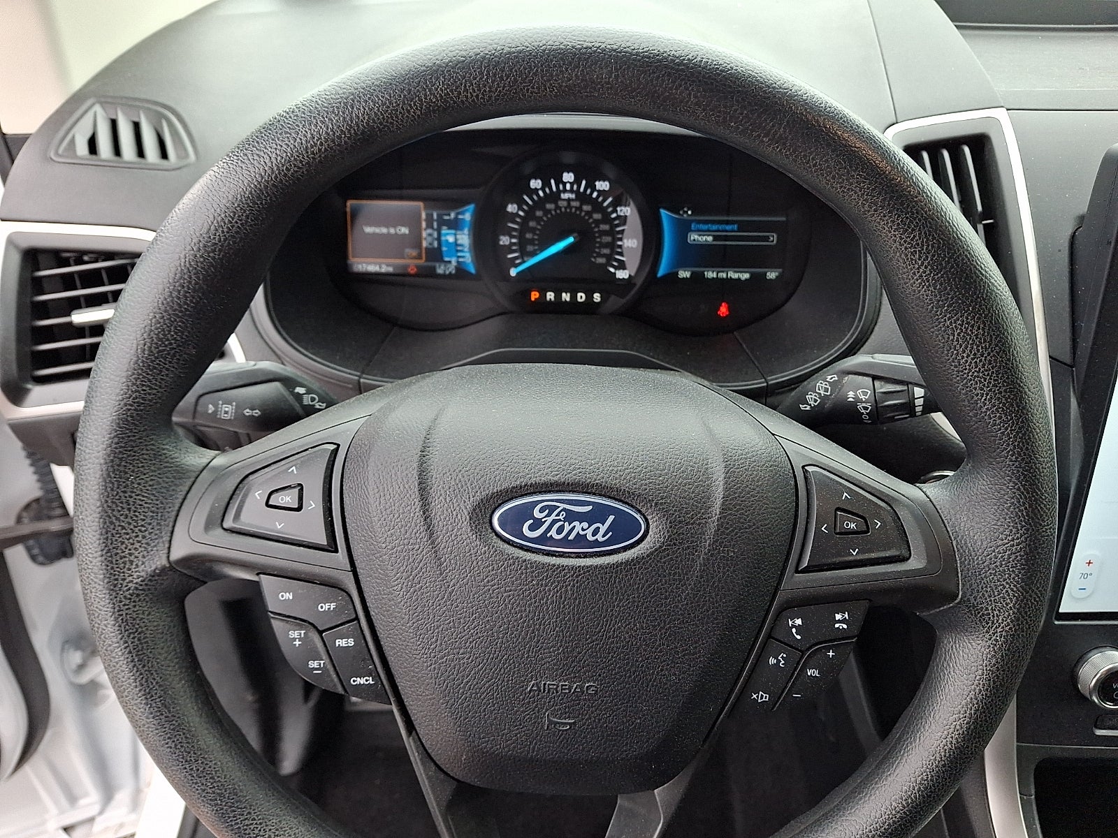 2022 Ford Edge SE