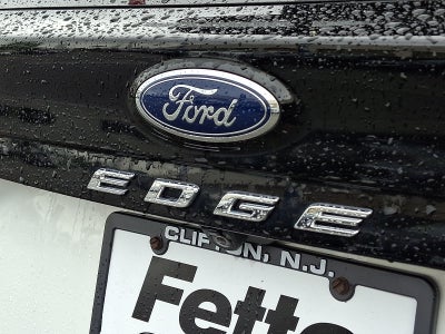 2022 Ford Edge SE
