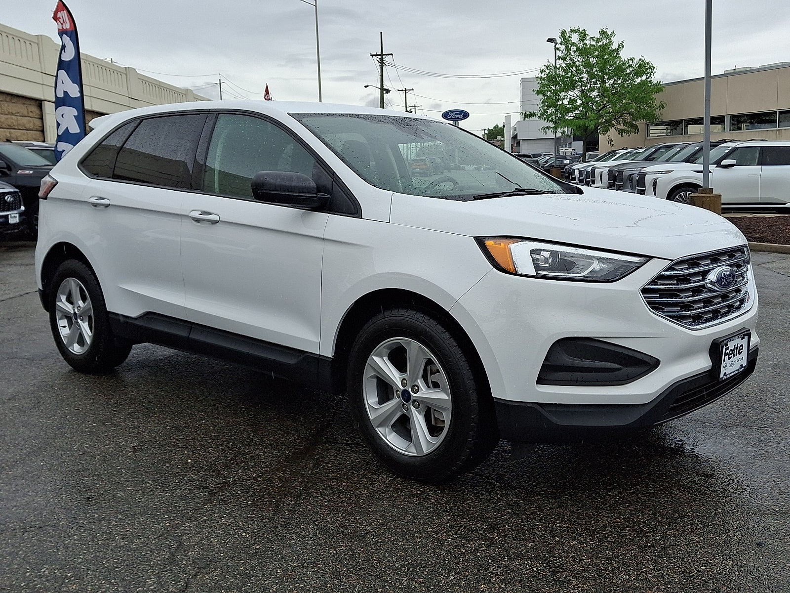 2022 Ford Edge SE