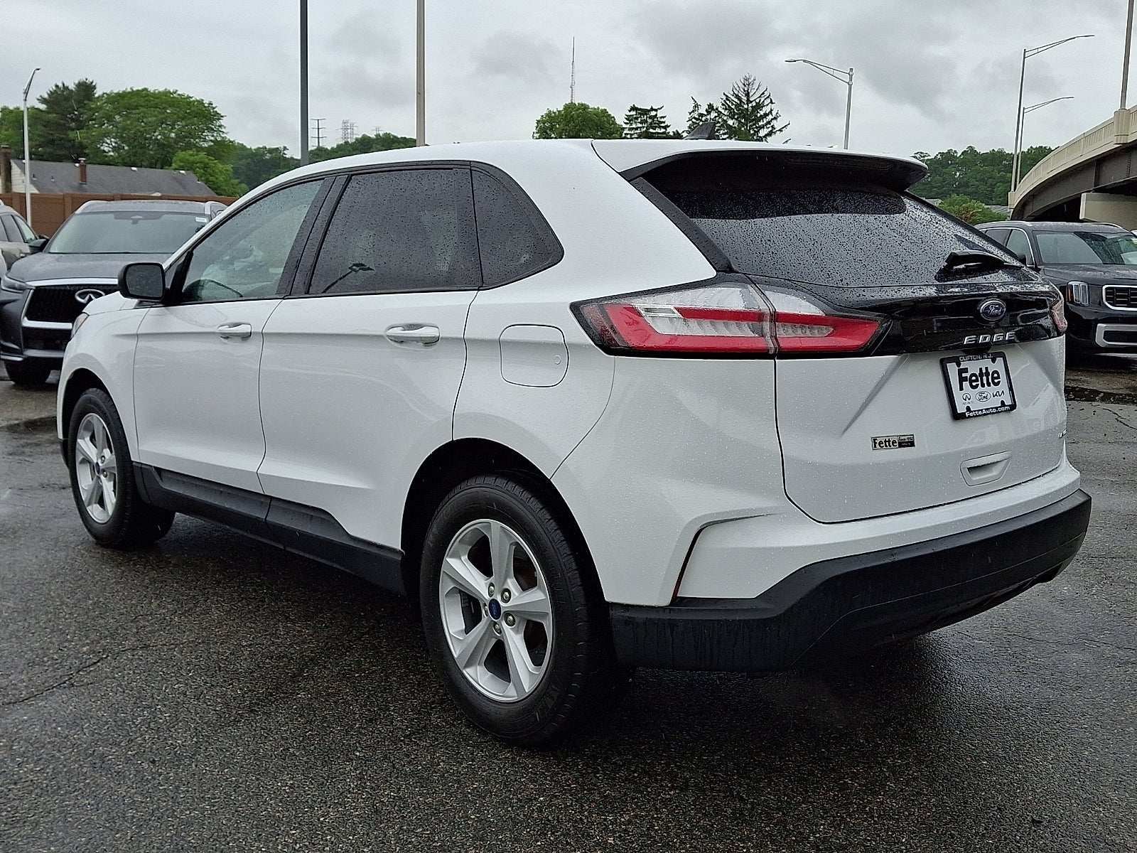 2022 Ford Edge SE