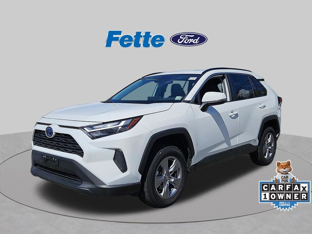 2022 Toyota RAV4 Hybrid XLE