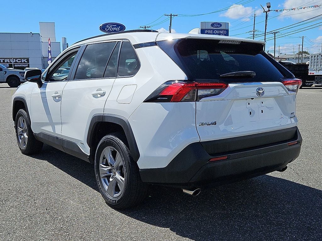 2022 Toyota RAV4 Hybrid XLE