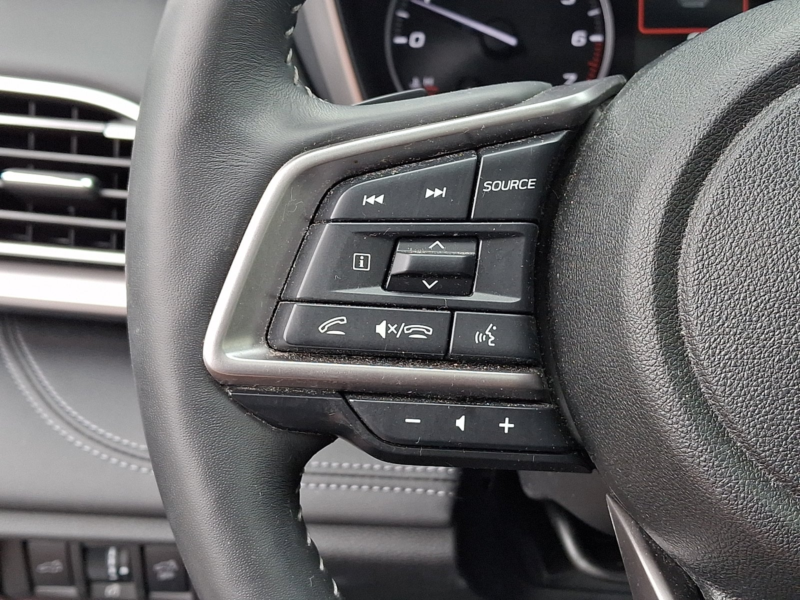 2023 Subaru Outback Touring