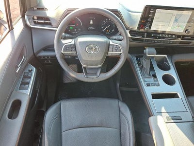 2024 Toyota Sienna XSE 7 Passenger