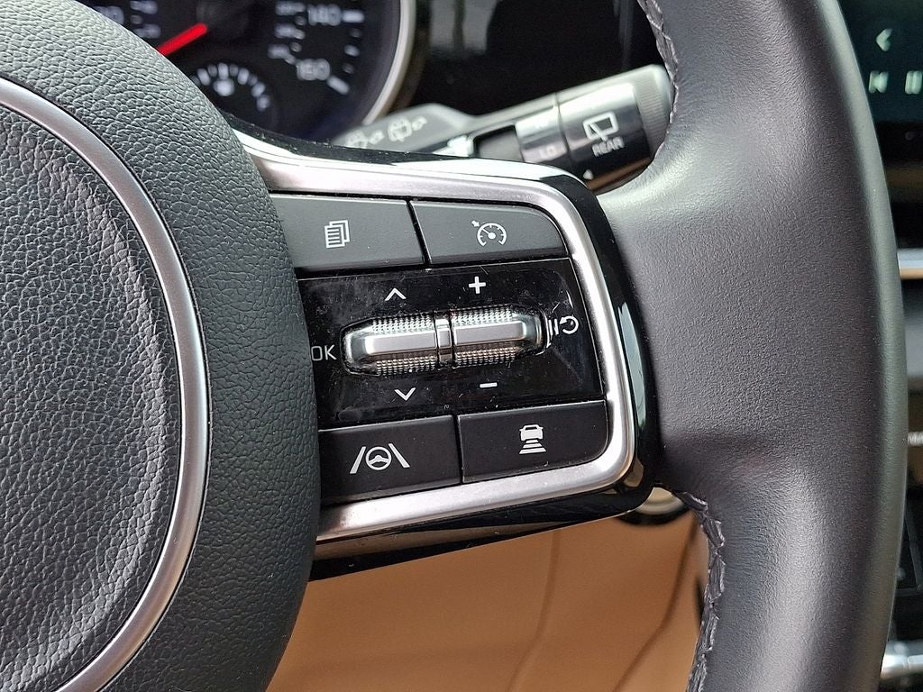 2024 Kia Carnival EX