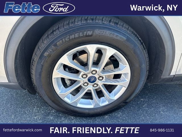2021 Ford Escape SE