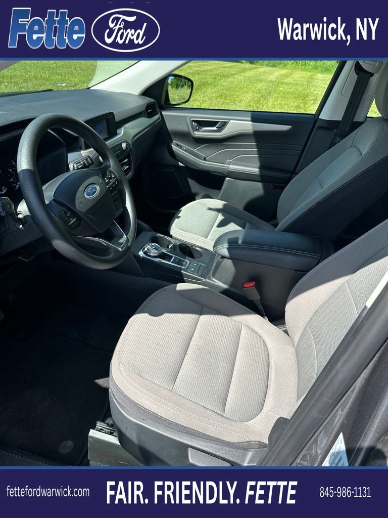 2022 Ford Escape S