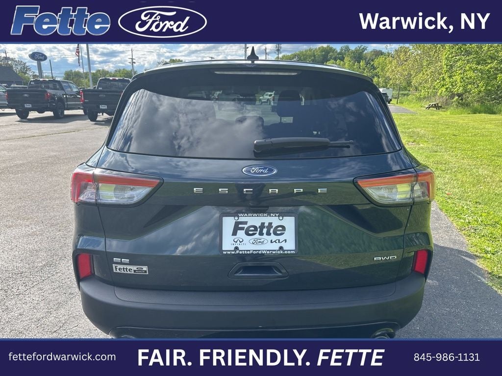 2022 Ford Escape SE