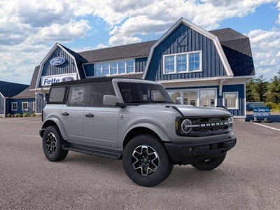 2026 Ford Bronco Outer Banks