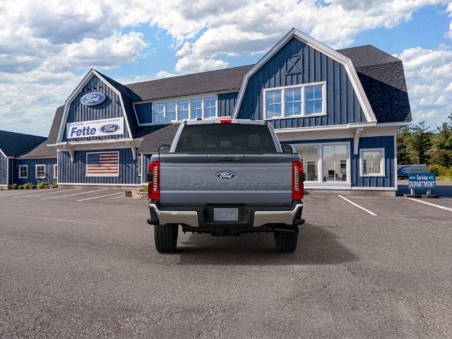 2027 Ford F-350SD Lariat