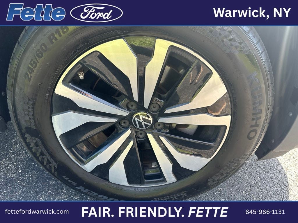 2024 Volkswagen Atlas Cross Sport 2.0T SE