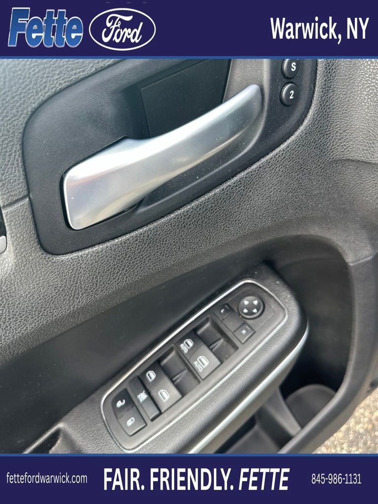 2023 Chrysler 300 S