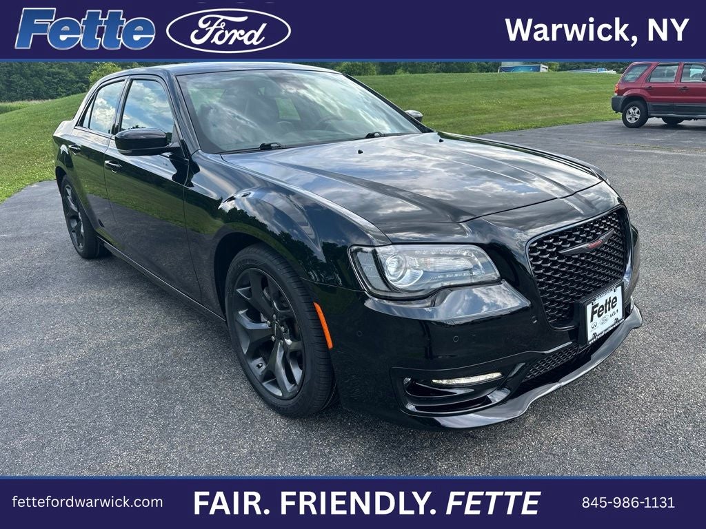 2023 Chrysler 300 S