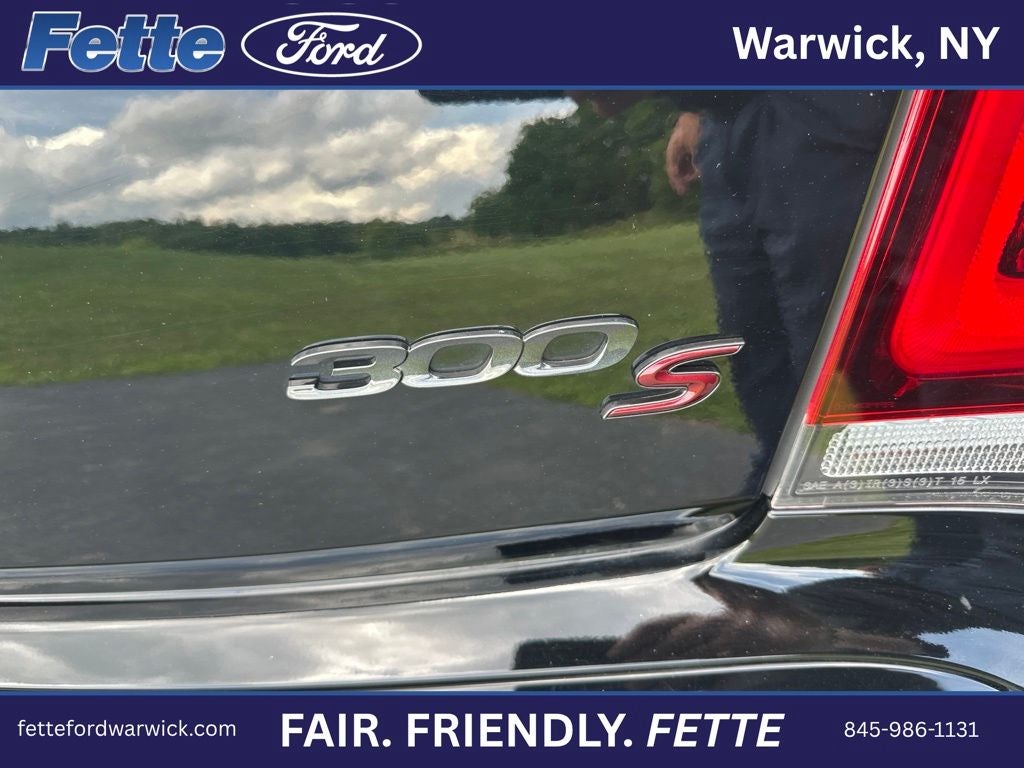 2023 Chrysler 300 S