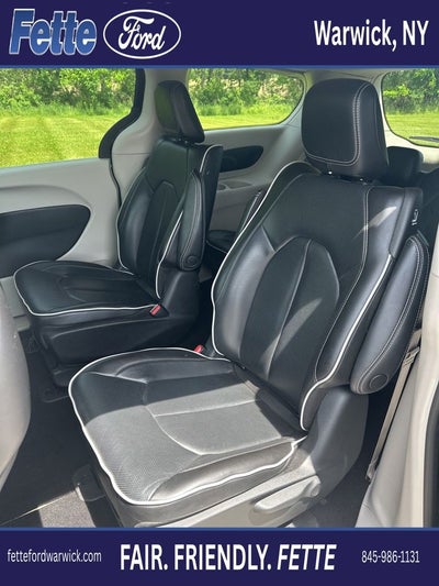 2023 Chrysler Pacifica Hybrid Limited