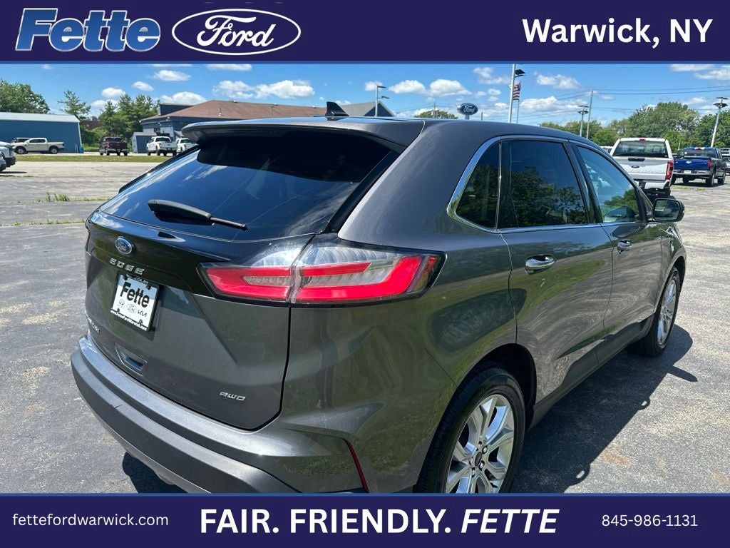 2024 Ford Edge Titanium