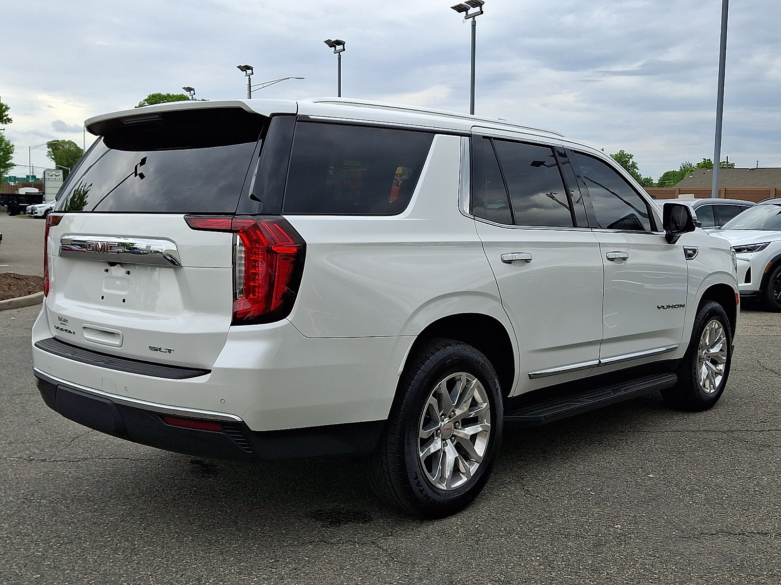 2022 GMC Yukon 4WD SLT