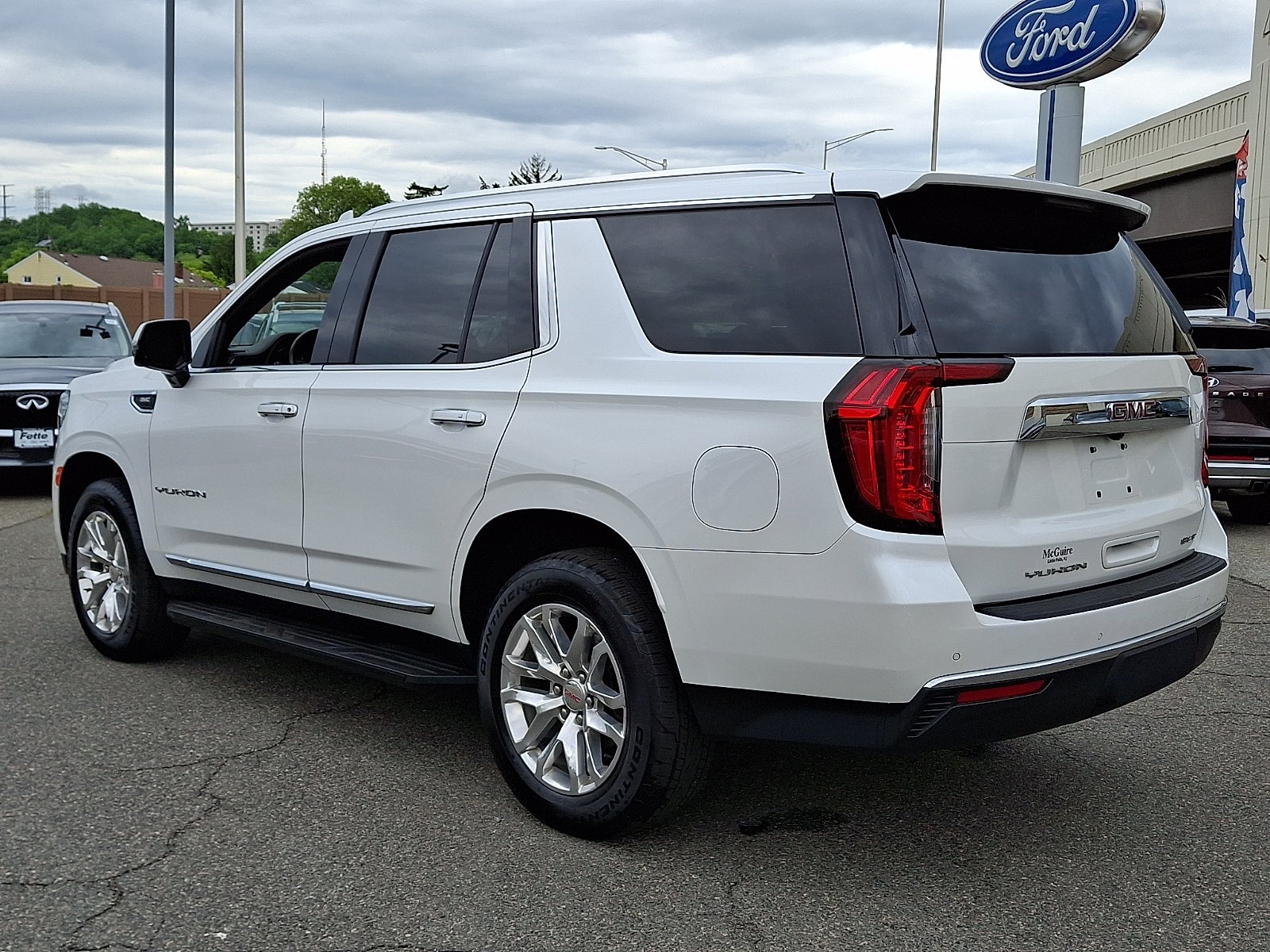 2022 GMC Yukon 4WD SLT