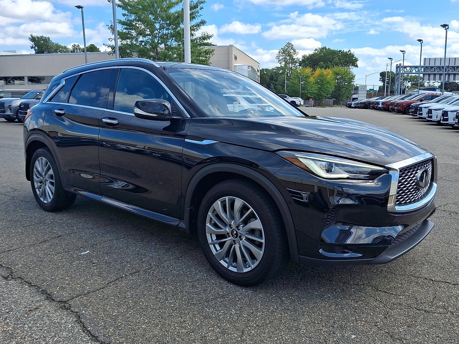 2025 INFINITI QX50 Luxe AWD