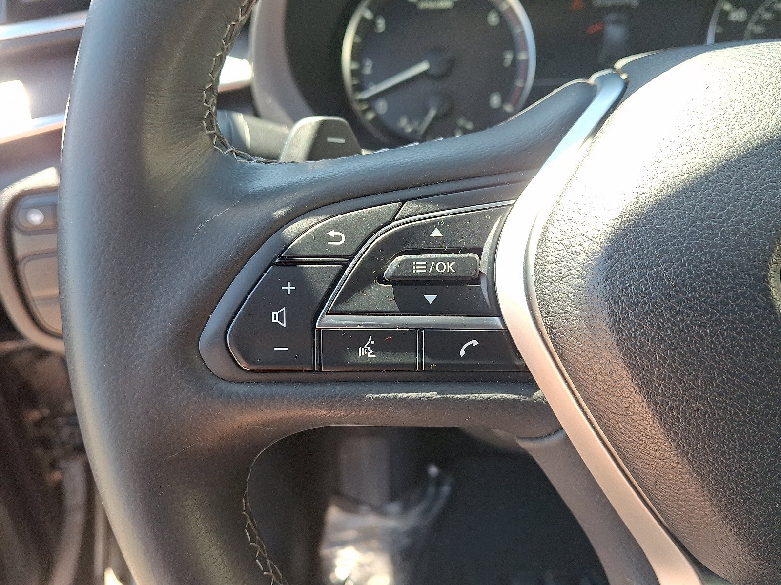 2023 INFINITI QX50 LUXE AWD
