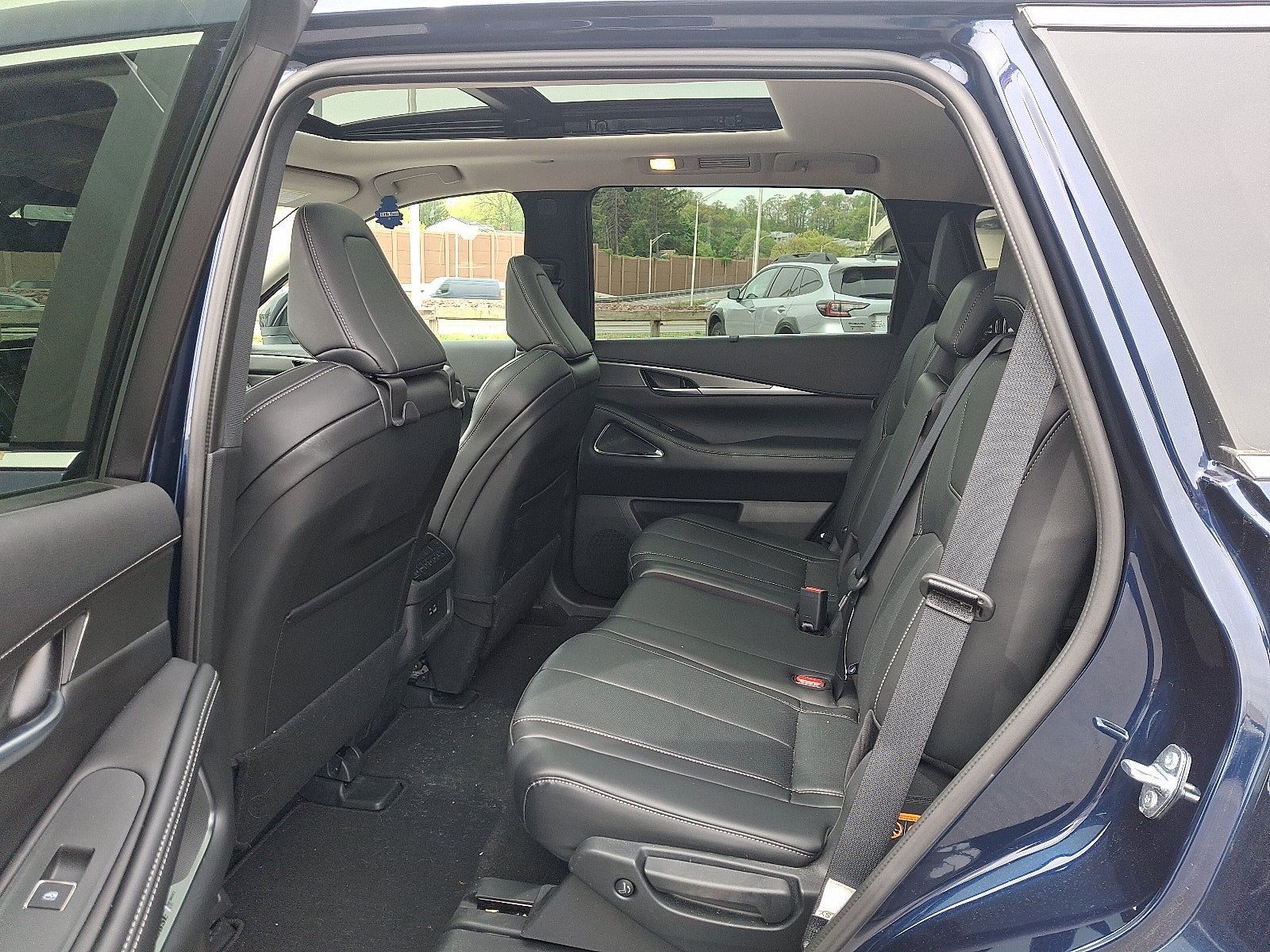 2025 INFINITI QX60 LUXE AWD