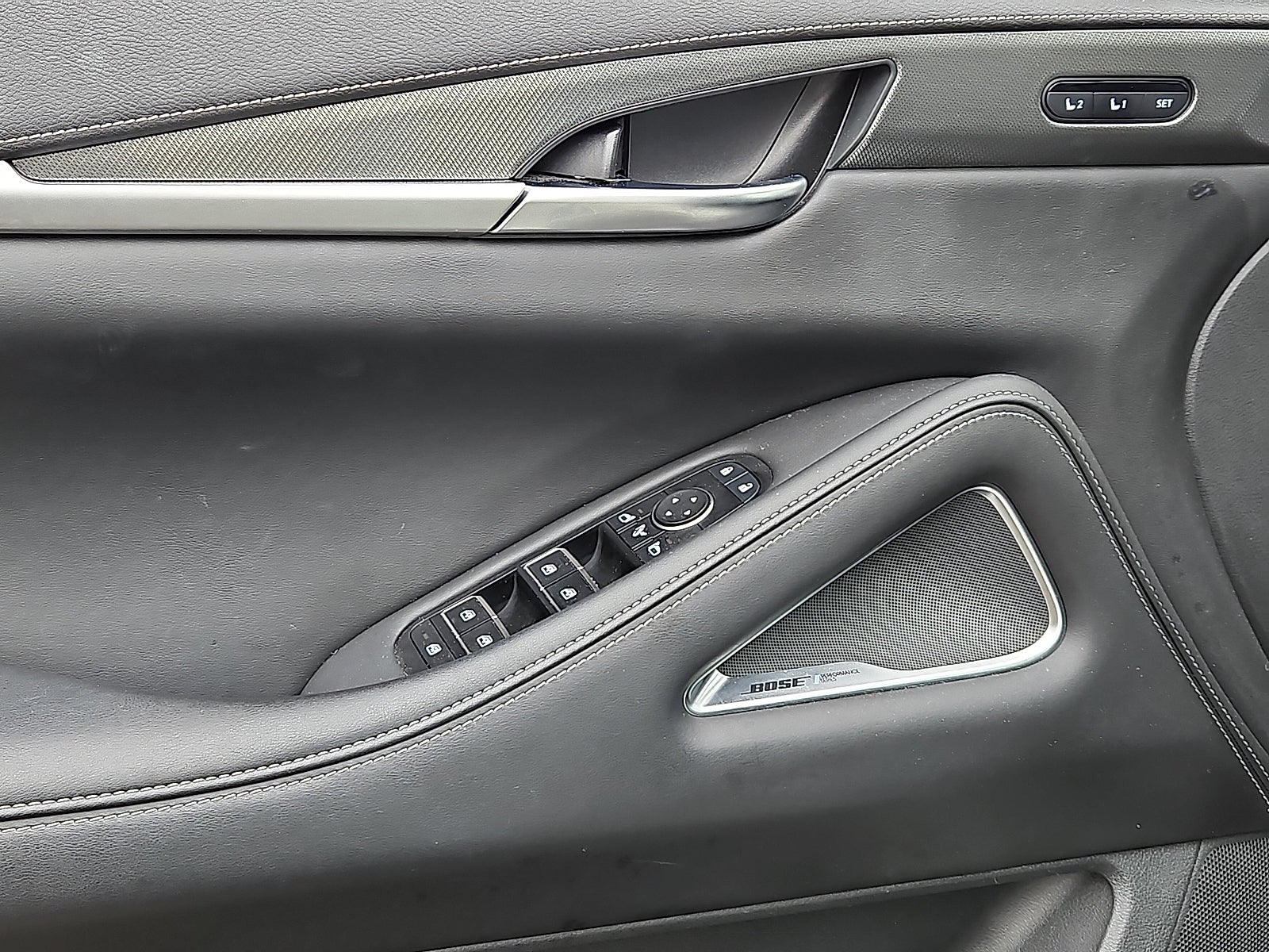 2023 INFINITI QX60 LUXE AWD