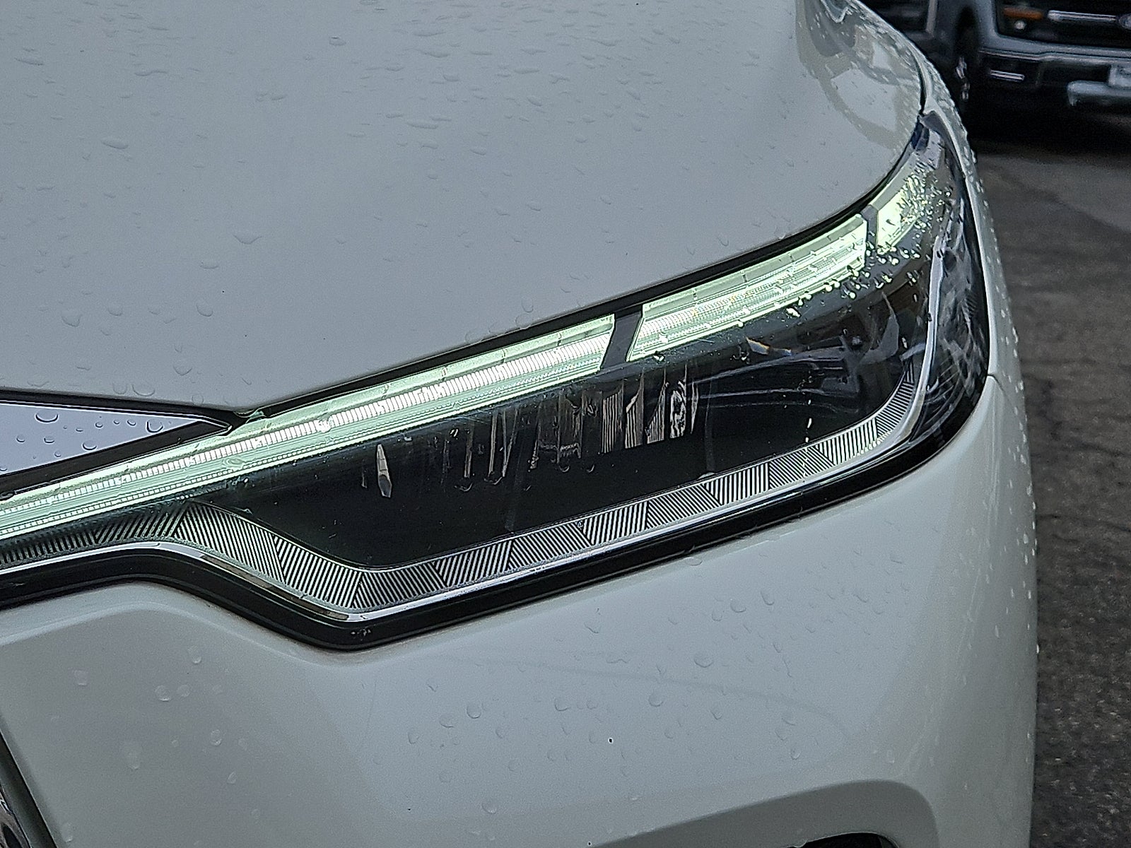 2023 INFINITI QX60 LUXE AWD
