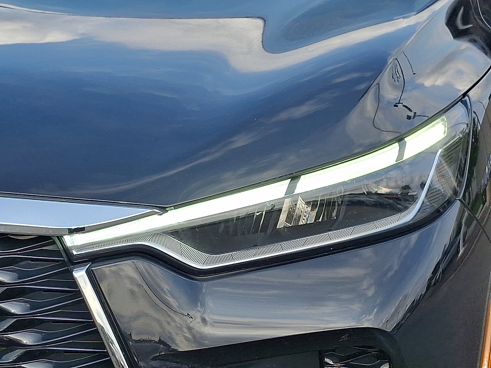 2022 INFINITI QX60 LUXE AWD