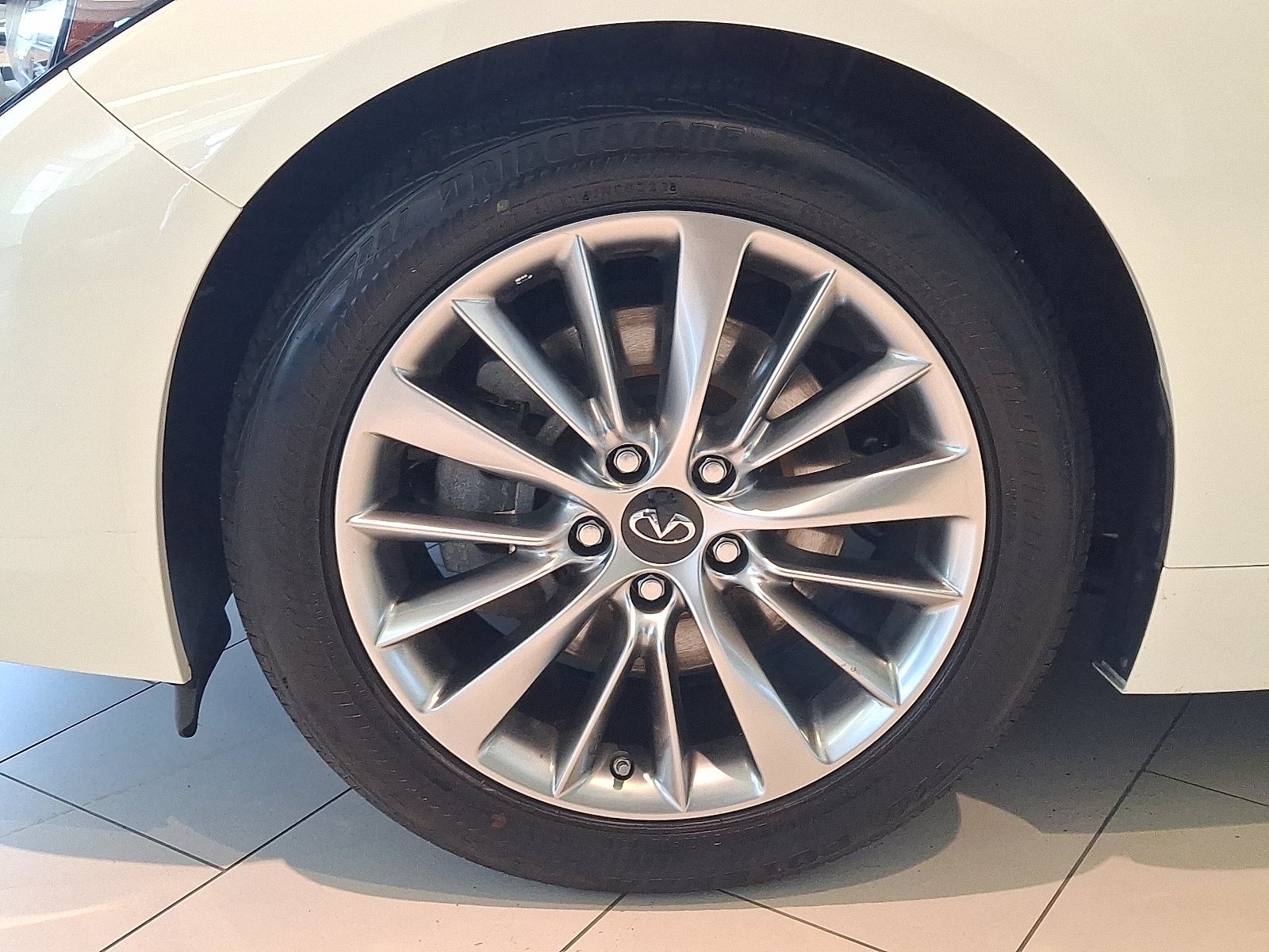2023 INFINITI Q50 LUXE AWD