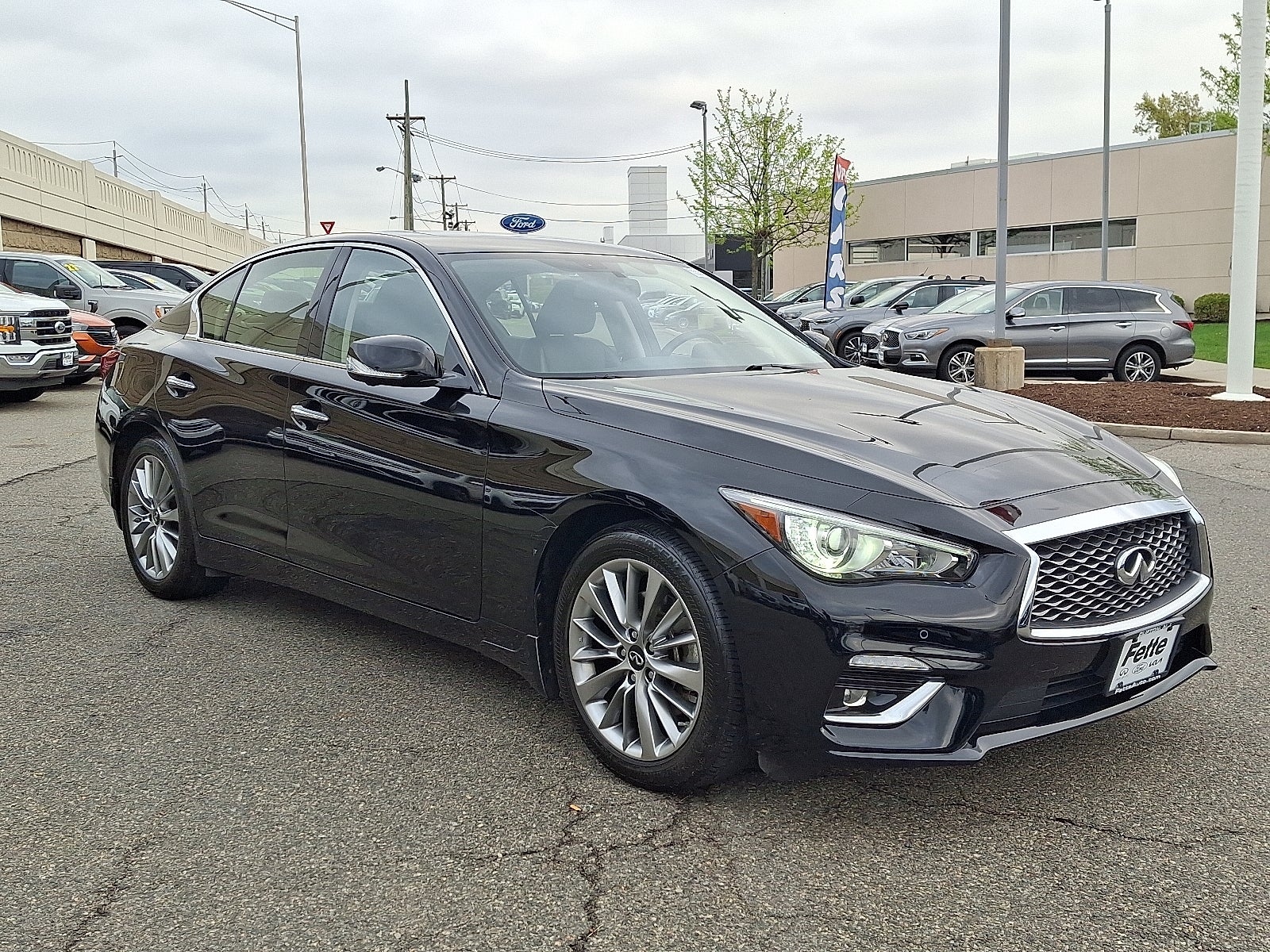 2023 INFINITI Q50 LUXE AWD