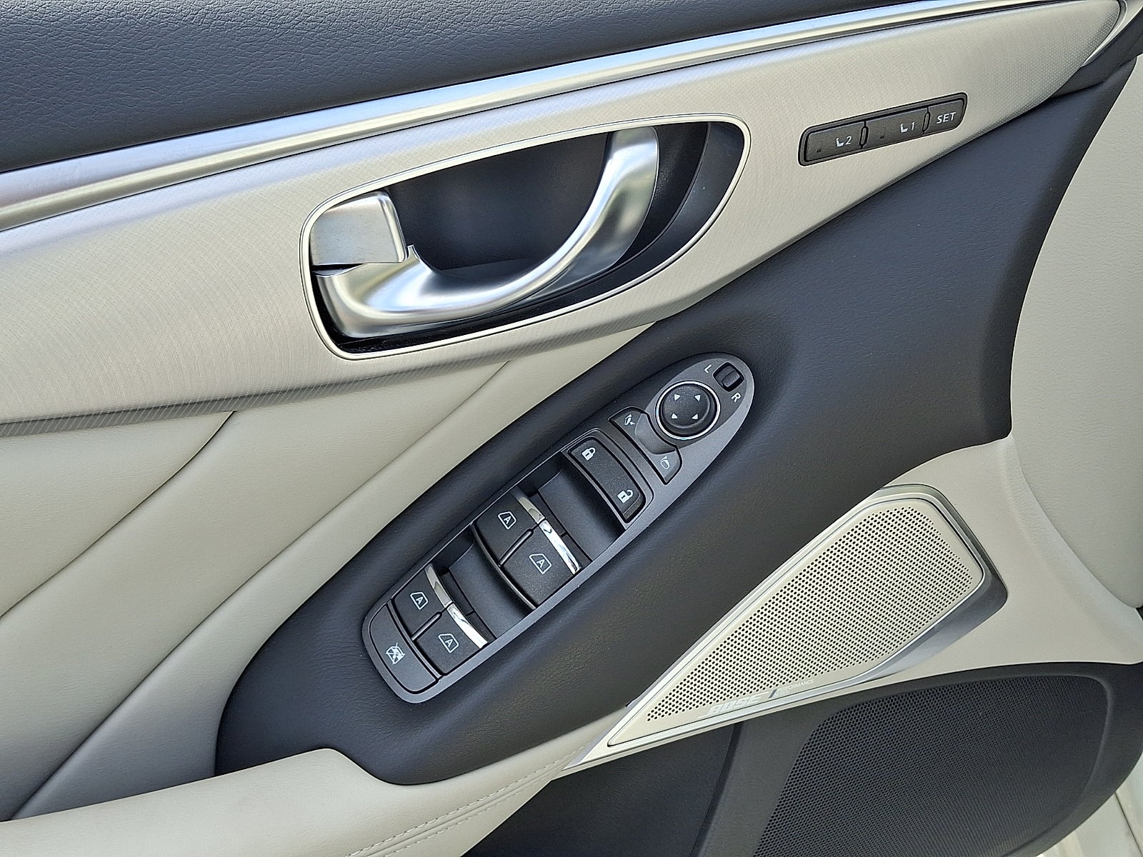 2023 INFINITI Q50 LUXE AWD