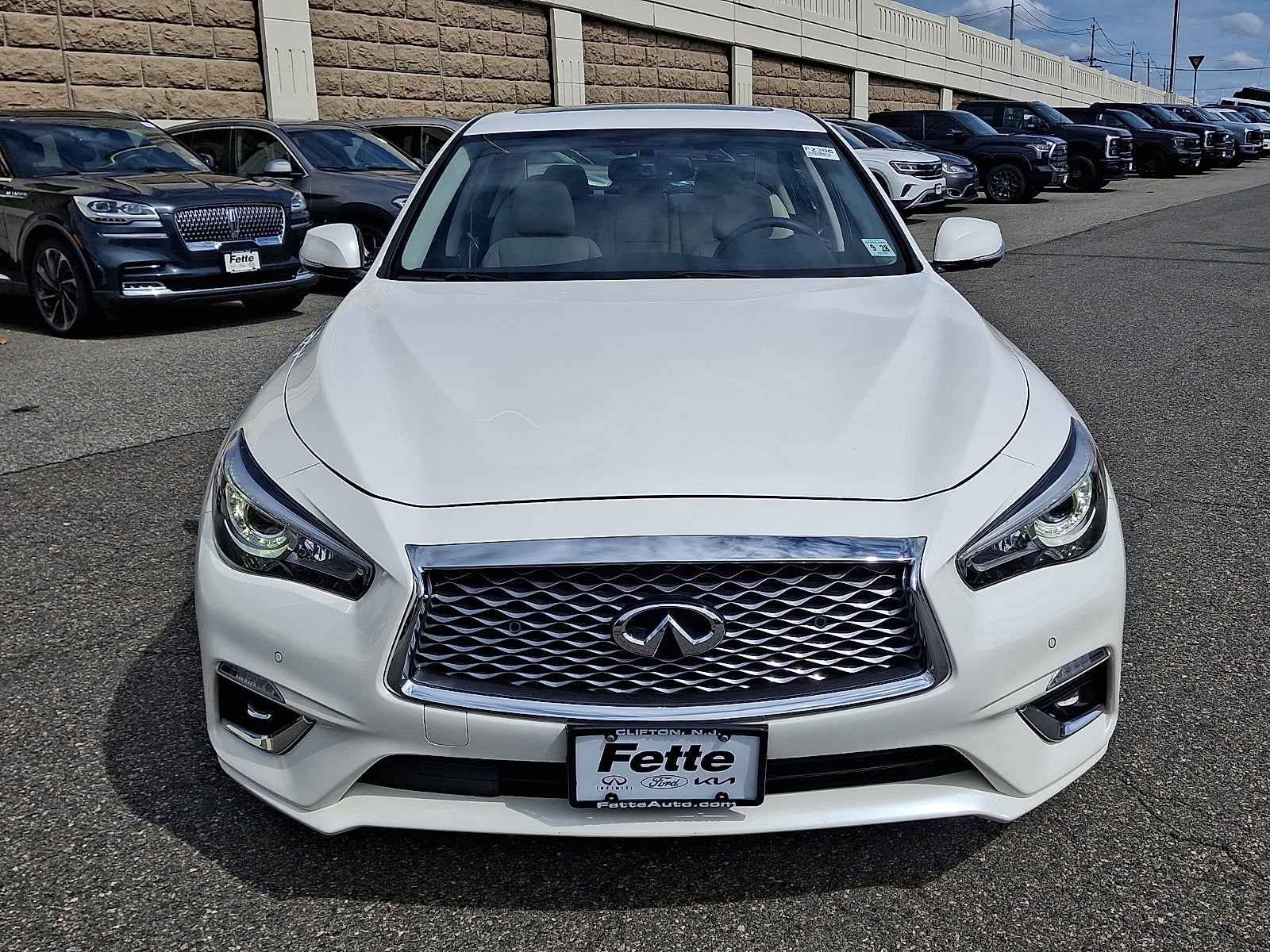 2023 INFINITI Q50 LUXE AWD