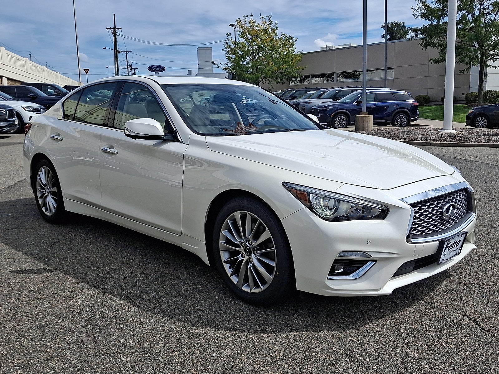 2023 INFINITI Q50 LUXE AWD