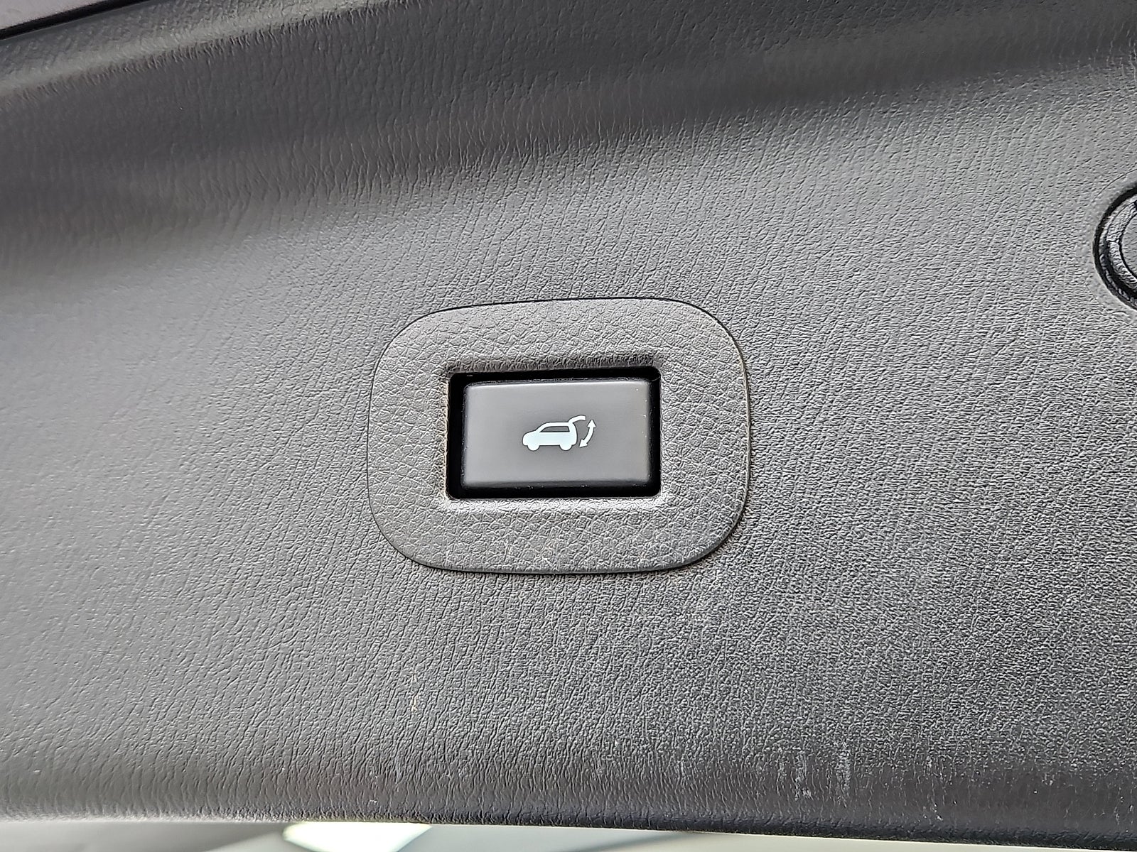 2023 INFINITI QX80 LUXE AWD